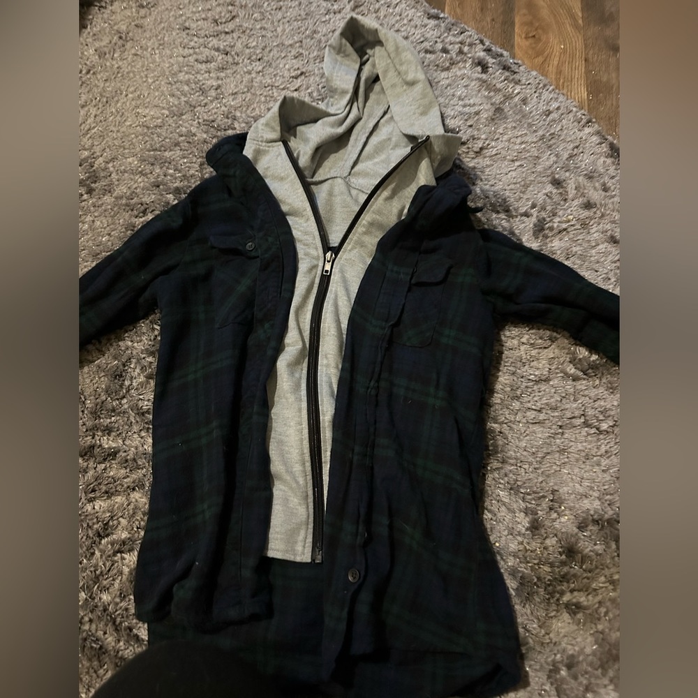 Long sleeve zip-up flannel